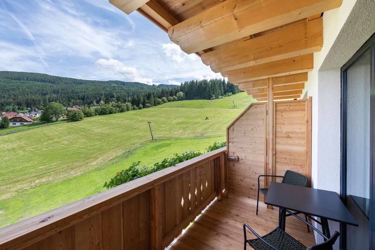 Almgut - Mountain Wellness Hotel Sankt Margarethen im Lungau Exterior foto